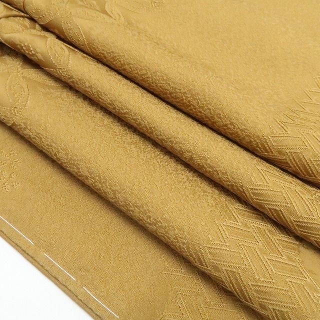 【新品・色無地】さが美謹製 七宝地紋 着物 正絹 仕付け糸付 tomihisa”七宝でさりげなく華やいで”9691