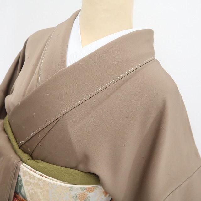 【新品・付下げ】金彩友禅 和田光正 落款 流水 着物 正絹 仕付け糸付 tomihisa”静かな彩りに宿る金彩の美しさ”9696