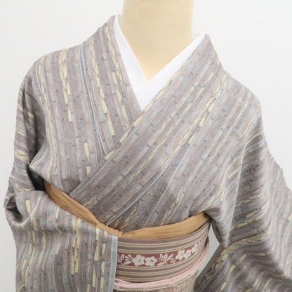 【新品・小紋】二代目久保田一竹 落款 竹縞 着物 正絹 仕付け糸付 tomihisa”鉛色に宿る竹縞の洒落心”9697