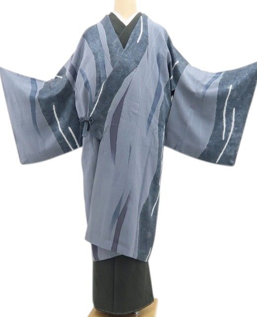 【新品・道中着】モノトーン 着物 正絹 仕付け糸付 ロング丈 tomihisa”モノトーンに大胆な遊びを添えて”9699