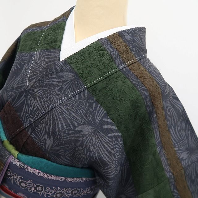 【新品・付下げ】前田仁仙 落款 更紗 スワトウ・蘇州刺繍 着物 正絹 仕付け糸付tomihisa “まだ見ぬ世界で夢を見る”9710