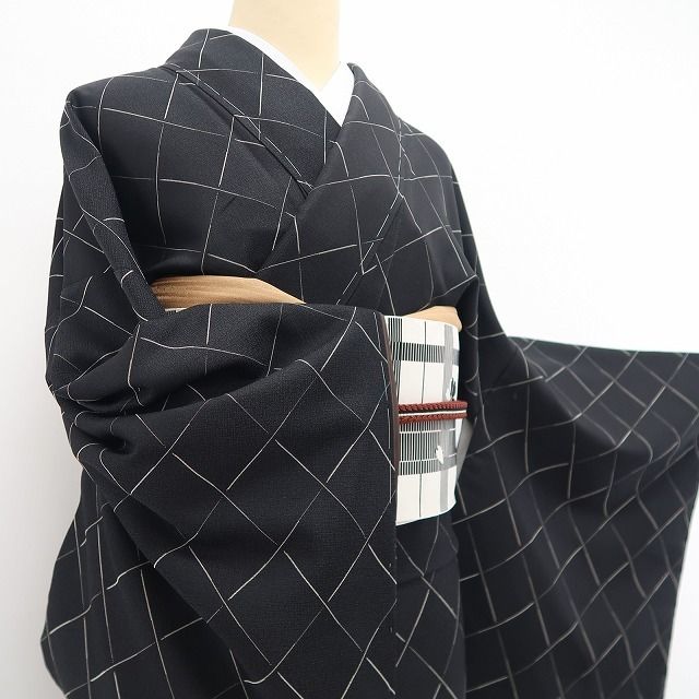 【新品・西陣お召】秦流舎 モノトーン 着物 正絹 仕付け糸付 トールサイズ tomihisa”シンプルだからこそ際立つ格子の表情”9723