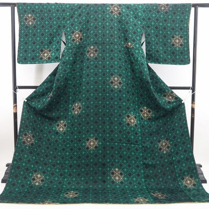 【新品・小紋】着物 正絹 仕付け糸付 トールサイズ tomihisa”視線を惹きつけるモードな佇まい”9726