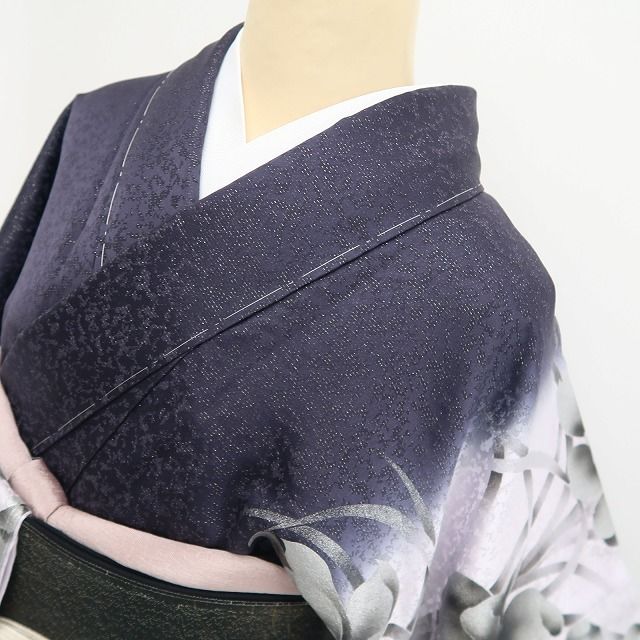 【新品・付下げ】銀通し 着物 正絹 仕付け糸付 トールサイズ tomihisa“自分探しの新たな愉しみ…貴女を照らす素敵な和モダン”9736
