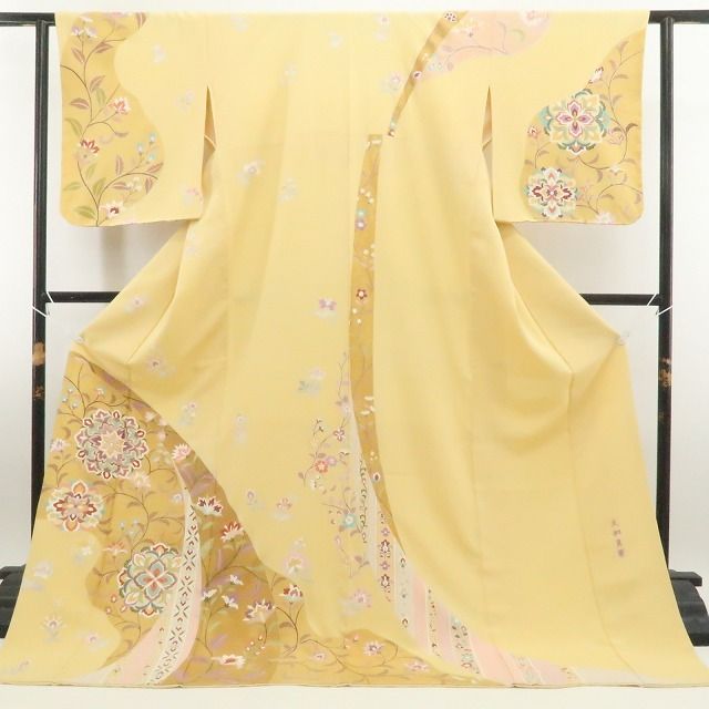 【新品・訪問着】大和貝紫 金駒刺繍 唐花 着物 正絹 仕付け糸付 tomihisa”穏やかに微笑む唐花の祝福”9754