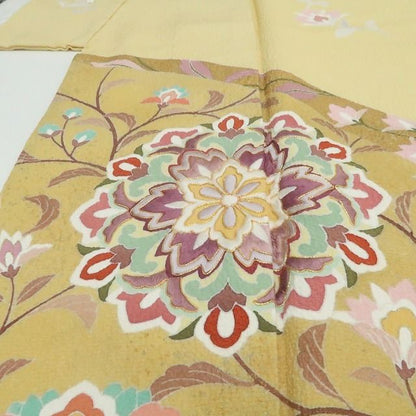 【新品・訪問着】大和貝紫 金駒刺繍 唐花 着物 正絹 仕付け糸付 tomihisa”穏やかに微笑む唐花の祝福”9754
