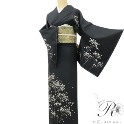 六花-RIKKA- 美品未着用 正絹 刺繍 ワイドサイズ 女郎花のふりをして季節を歩く桜と菊！ 紬訪問着 着物 A5960