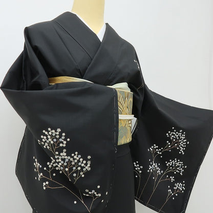 六花-RIKKA- 美品未着用 正絹 刺繍 ワイドサイズ 女郎花のふりをして季節を歩く桜と菊！ 紬訪問着 着物 A5960