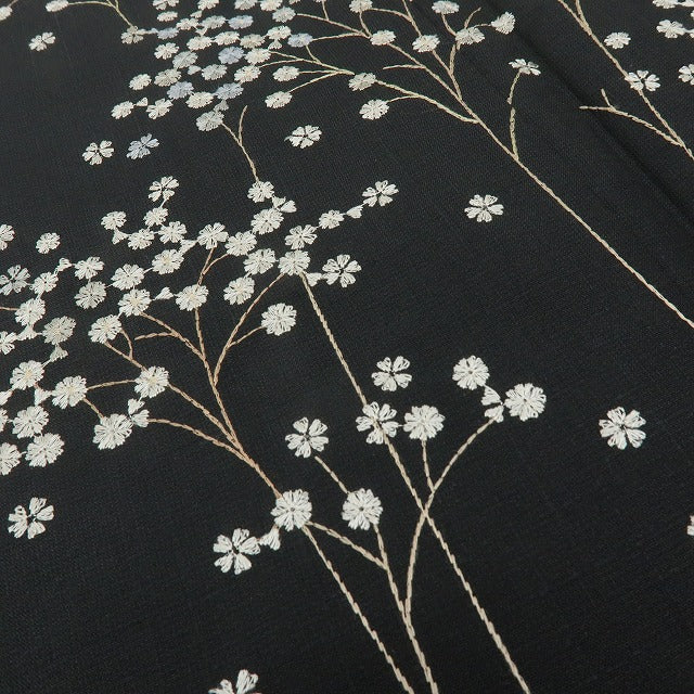 六花-RIKKA- 美品未着用 正絹 刺繍 ワイドサイズ 女郎花のふりをして季節を歩く桜と菊！ 紬訪問着 着物 A5960