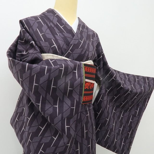 六花-RIKKA- 美品 正絹 証紙付 近づくたびに溺れる、唯一無二の世界！ 本場結城紬 A5989
