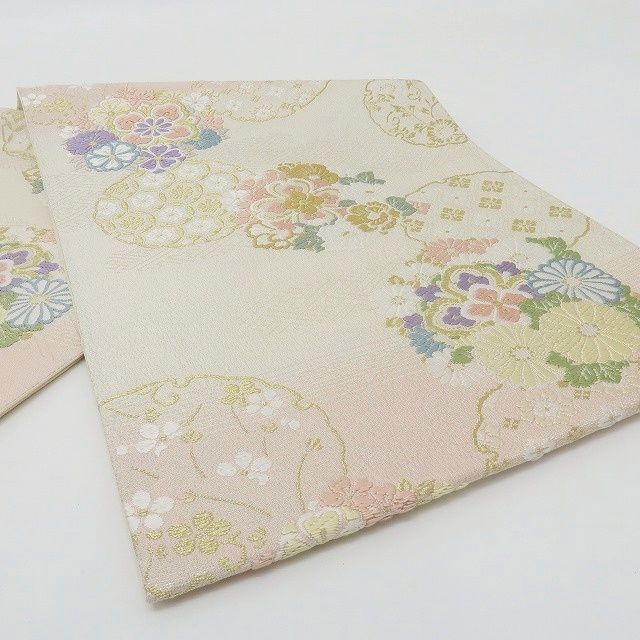 六花-RIKKA- 美品 正絹 雪輪花華文 刺繍 ふんわり花咲く、春色の上品華文♪ 袋帯 着物 A5992