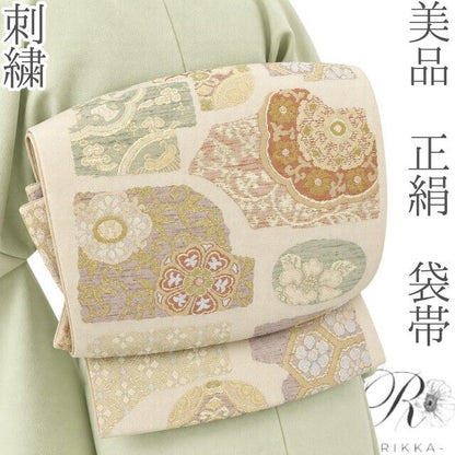 六花-RIKKA- 美品 正絹 刺繍 やさしい古典、刺繍で咲かせて♪ 袋帯 着物 A5994