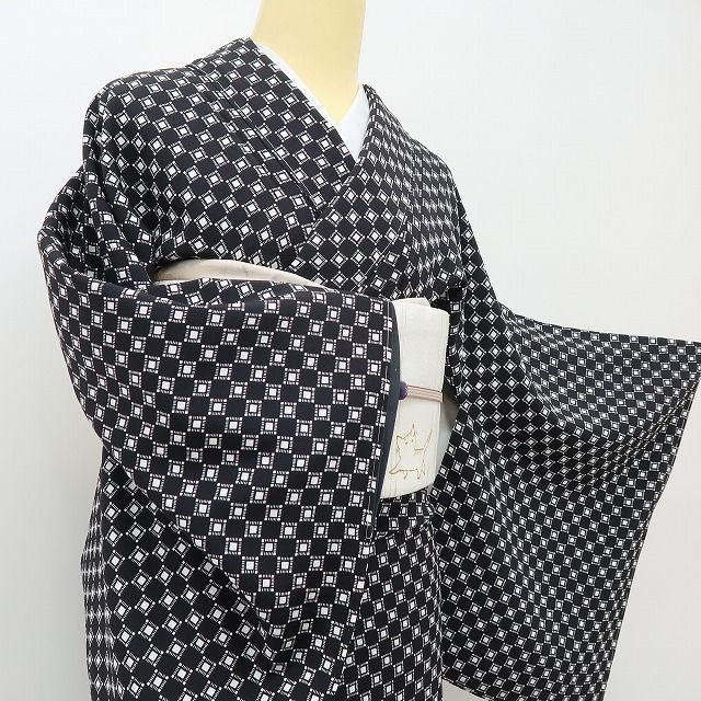 六花-RIKKA- 新品 正絹 仕付け糸付 遠目で市松、近寄ればデジタル☆ 小紋 着物 A6049