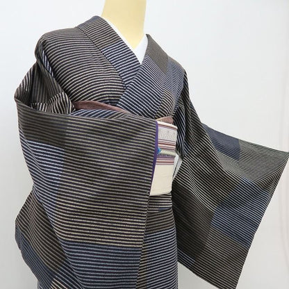 六花-RIKKA- 美品 正絹 大久保玄才落款 証紙付 色と縞が踊る、和モダン♪ トールサイズ 本場結城紬 着物 A6059