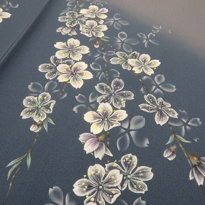 六花-RIKKA- 新品 正絹 紅彩落款 トールサイズ 藍鼠に咲く、ピュアで大人な桜。 仕付け糸付 付下げ 着物 A6097
