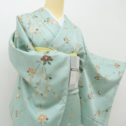 六花-RIKKA- 新品 正絹 椿 梅 橘 仕付け糸付 春のときめきをまとう、花咲くスプレイグリーン♪ 小紋 着物 A6118