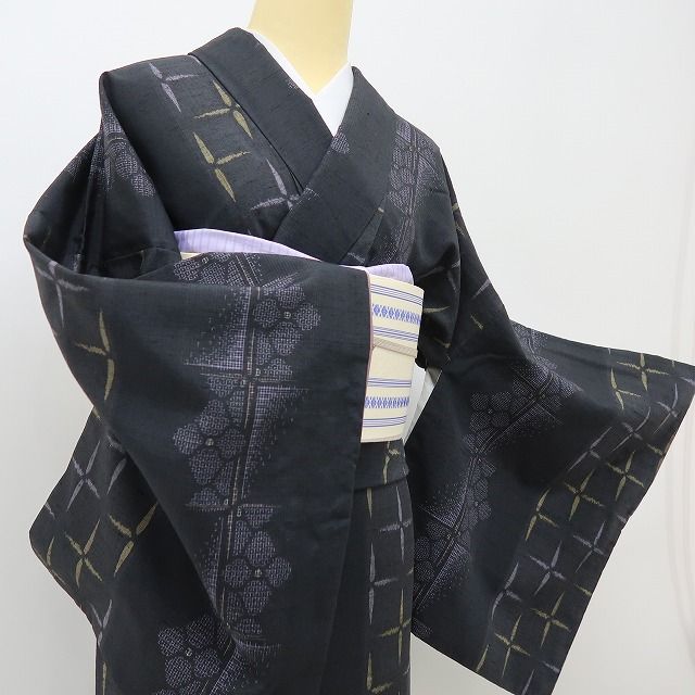 六花-RIKKA- 美品 正絹 証紙付 やまと誂製 黒を纏う、粋を極める、本場結城の大人美！ トールサイズ 本場結城紬 着物 A6120