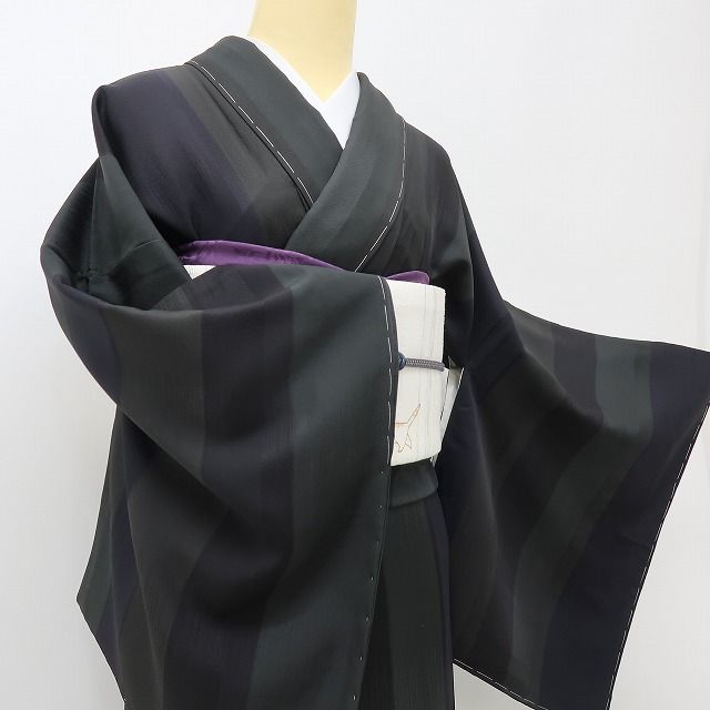 六花-RIKKA- 美品未着用 正絹 縦縞 暈し 仕付け糸付 黒×革色の大人モダン♪ トールサイズ 小紋 着物 A6140