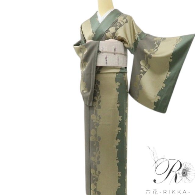 六花-RIKKA- 美品 正絹 縦縞 バフ×煤色のストライプに、大人可愛いエッセンス♪ 小紋 着物 A6159