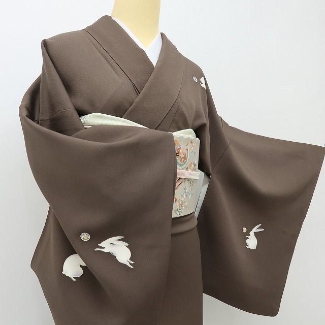 六花-RIKKA- 美品 正絹 兎 鞠 月 桜 月夜の物語を紡ぐ、ドラマチックな劇場！ 訪問着 着物 A6160