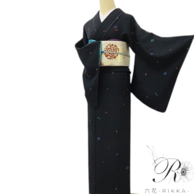 六花-RIKKA- 新品 正絹 アトリエ聖jin苑 児島廣和落款 桜 ニャァな遊び心を秘めた、桜物語♪ 仕付け糸付 小紋 着物 A6165