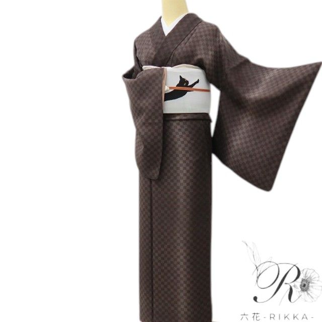 六花-RIKKA- 美品 正絹 市松 桜 そっと、そ〜っと忍ぶ、隠れ桜の遊び心! 小紋 着物 A6170