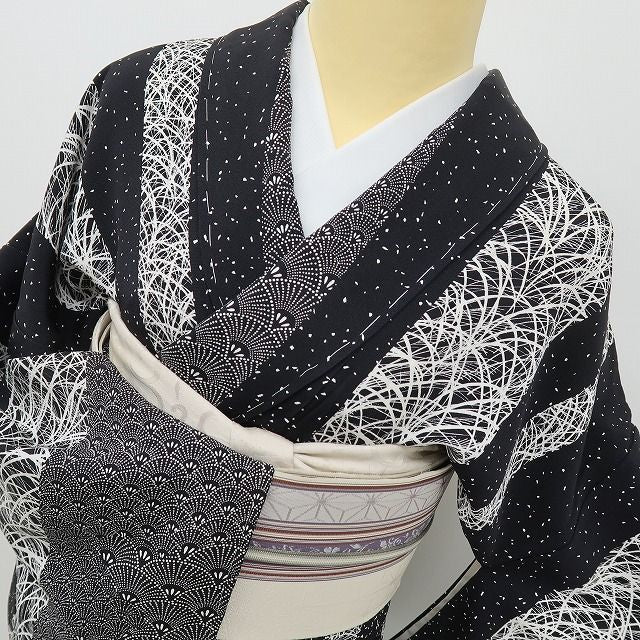 六花-RIKKA- 新品 正絹 トールサイズ 仕付け糸付 黒と白の縞を越え、幻想と自然が鼓動する！ 小紋 着物 A6188