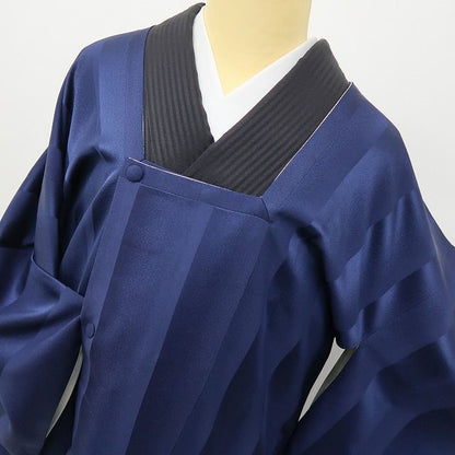 六花-RIKKA- 美品 正絹 秋山庄太郎落款 リバーシブル ネービーブルー×パールグレイのあなたを、パパラッチ！ 道行コート 着物 A6202
