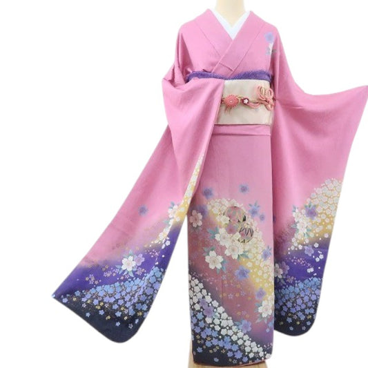【中古】まめ藤 ｍ582 美品 トール・ワイドサイズ 銀通し 笹べり付き 絞り 桜 毬 手縫い仕立て 振袖単品