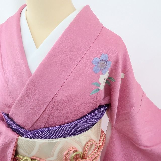 【中古】まめ藤 ｍ582 美品 トール・ワイドサイズ 銀通し 笹べり付き 絞り 桜 毬 手縫い仕立て 振袖単品