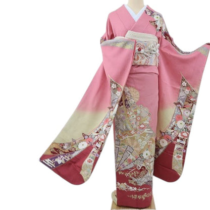 【中古】まめ藤 ｍ584 美品 金駒・銀駒刺繍 御所車 トールサイズ 牡丹 笹べり付き 手縫い仕立て 振袖単品