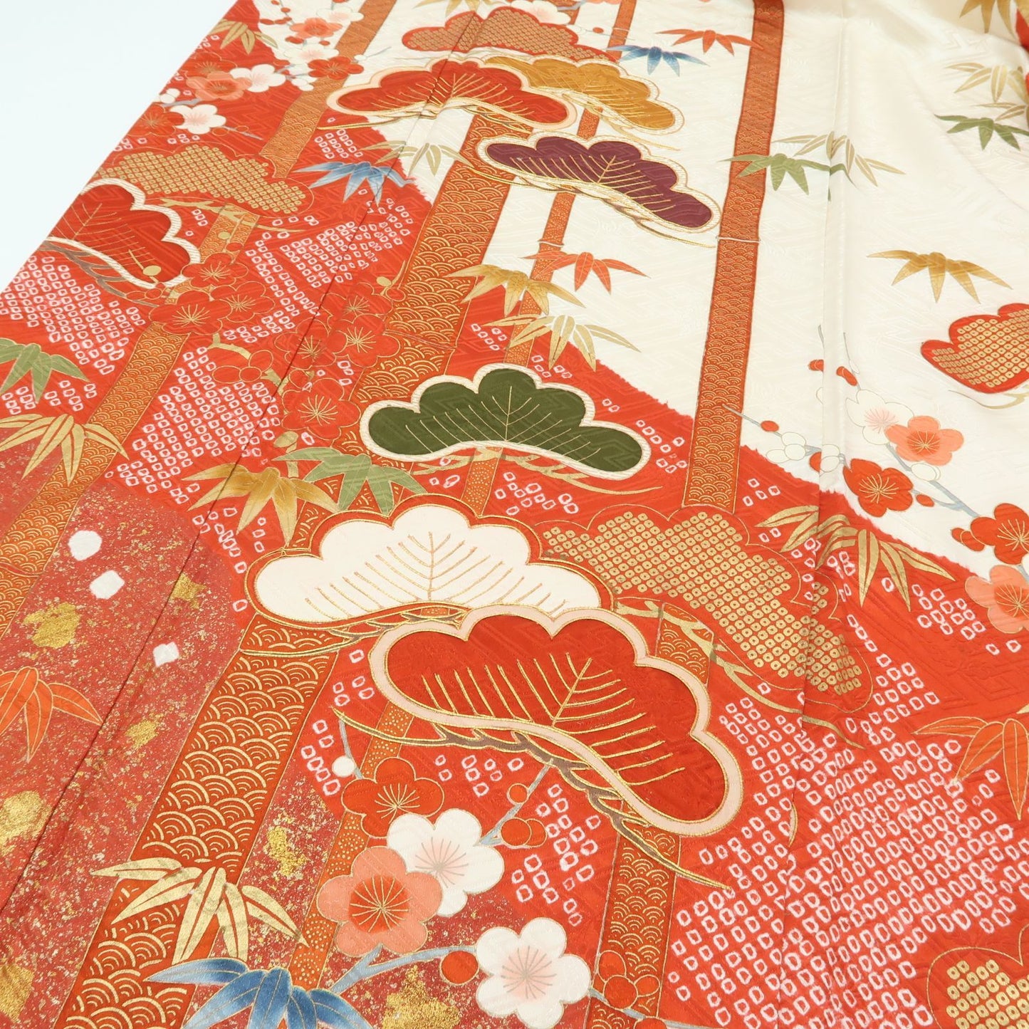 【中古】まめ藤 ｍ615 美品 金駒刺繍 トールサイズ 松竹梅 成人式 手縫い仕立て 振袖単品