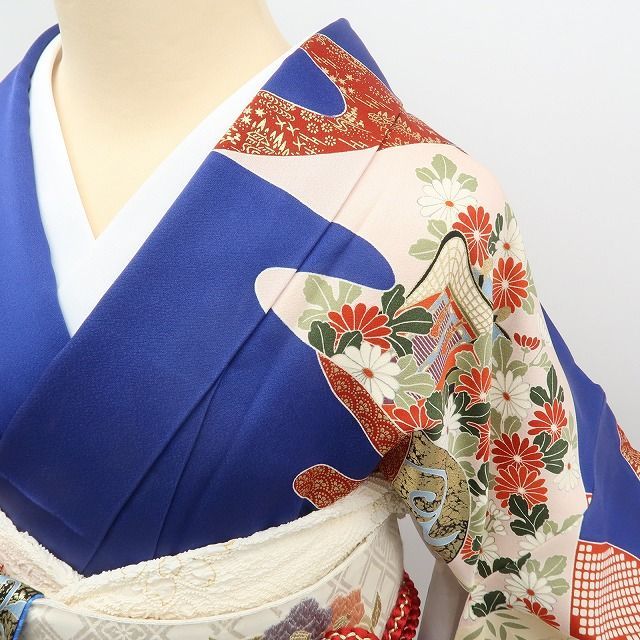 【中古】まめ藤 ｍ652 正絹 金駒刺繍 御所車 成人式 手縫い仕立て 振袖単品