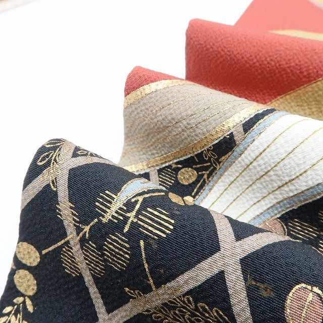 【中古】まめ藤 ｍ657 正絹 金駒刺繍 笹 菊 手縫い仕立て 着物 成人式 手縫い仕立て 振袖単品
