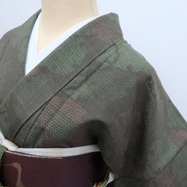 【中古】百華 Y4232 美品 はたおり娘 証紙付 手縫い仕立て 正絹 雪輪 結城紬 着物 単品