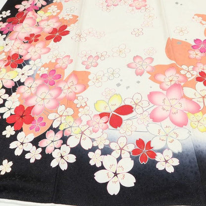百華 Y5626 美品 銀通し 桜 着物 正絹 手縫い仕立て 成人式 振袖